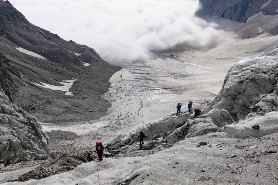 驕傲！山美股份歐洲員工勇攀歐洲第一峰-厄爾布魯士峰