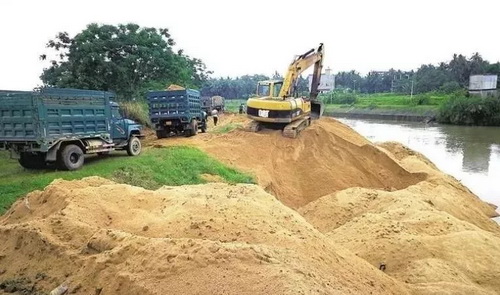 20億噸砂蘊(yùn)藏量，為何還“有錢無貨、一砂難求”？?