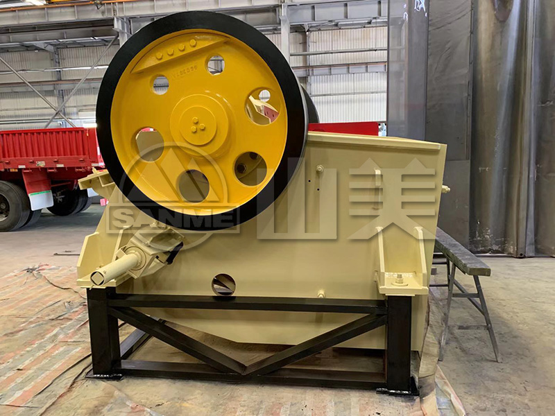 顎式破碎機(jī)都有哪些優(yōu)勢(shì)？顎式破碎機(jī)多少錢？