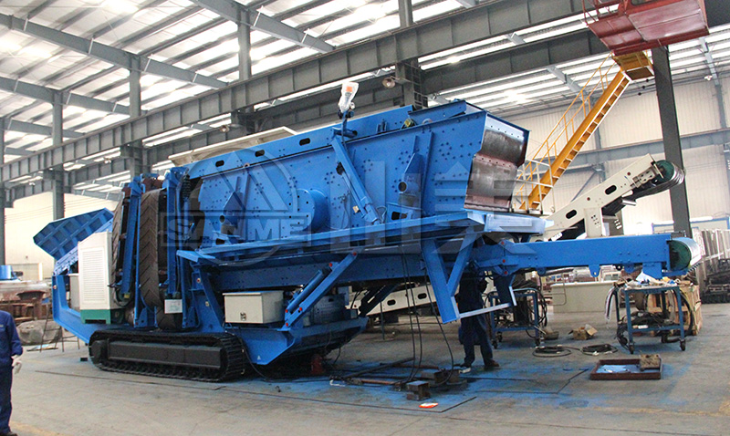 履帶式移動破碎機(jī)對比輪胎式移動破碎機(jī)有什么優(yōu)勢？