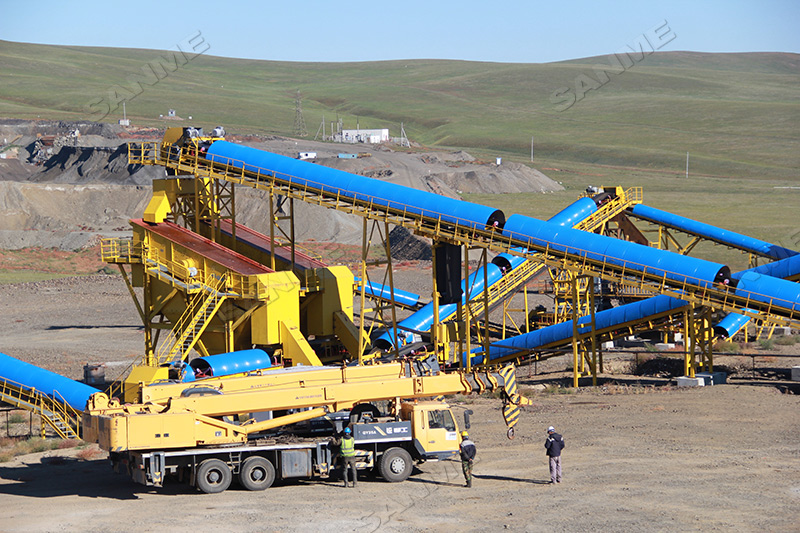 機(jī)制砂生產(chǎn)線選固定式還是移動(dòng)式？理性選擇提升生產(chǎn)效率